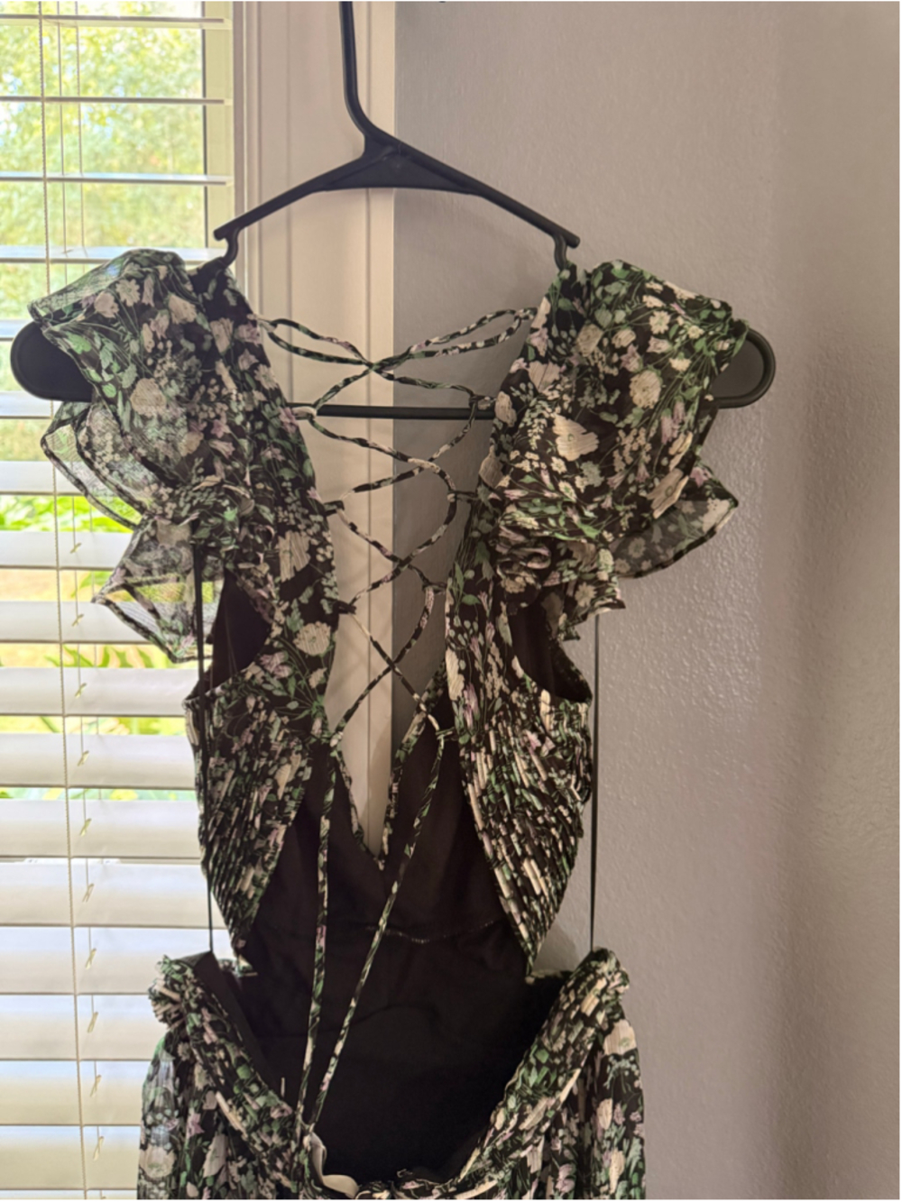 Women's Floral Maxi Dress with Lace-Up Back, Black and Green - Picture 7 of 9